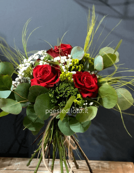 Tris Roses Bouquet