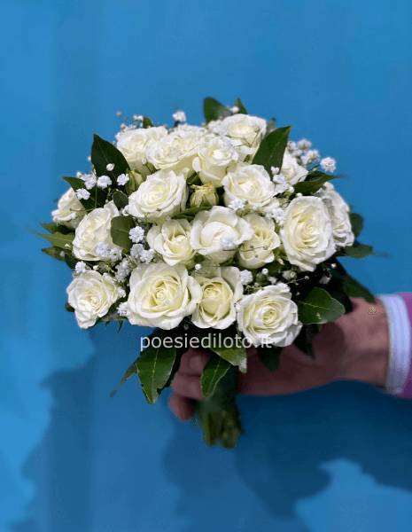 BOUQUET roses white